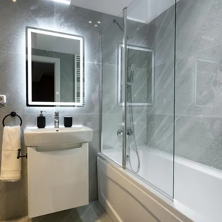 Apartament Spacious 306