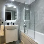 Апартаменти Spacious 306
