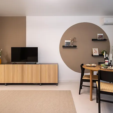 Spacious 306 Apartman *