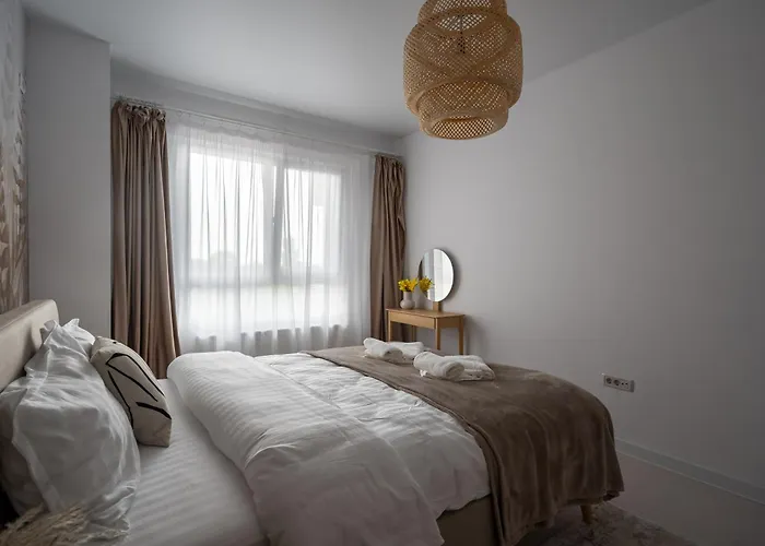 Spacious 306 Apartament